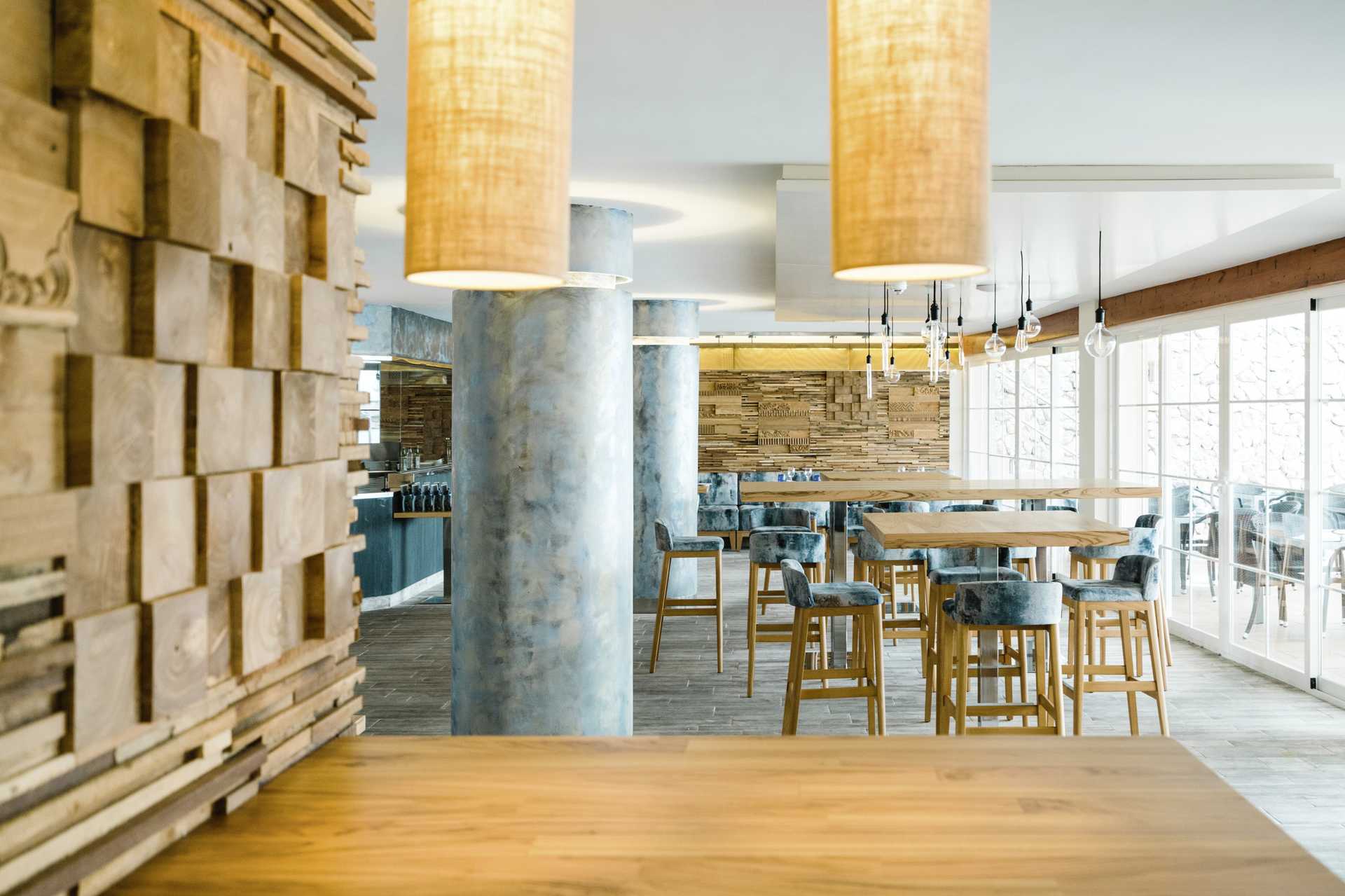 Pool-/snackbaren La Taberna Europe Playa Marina i Illetas på Mallorca.