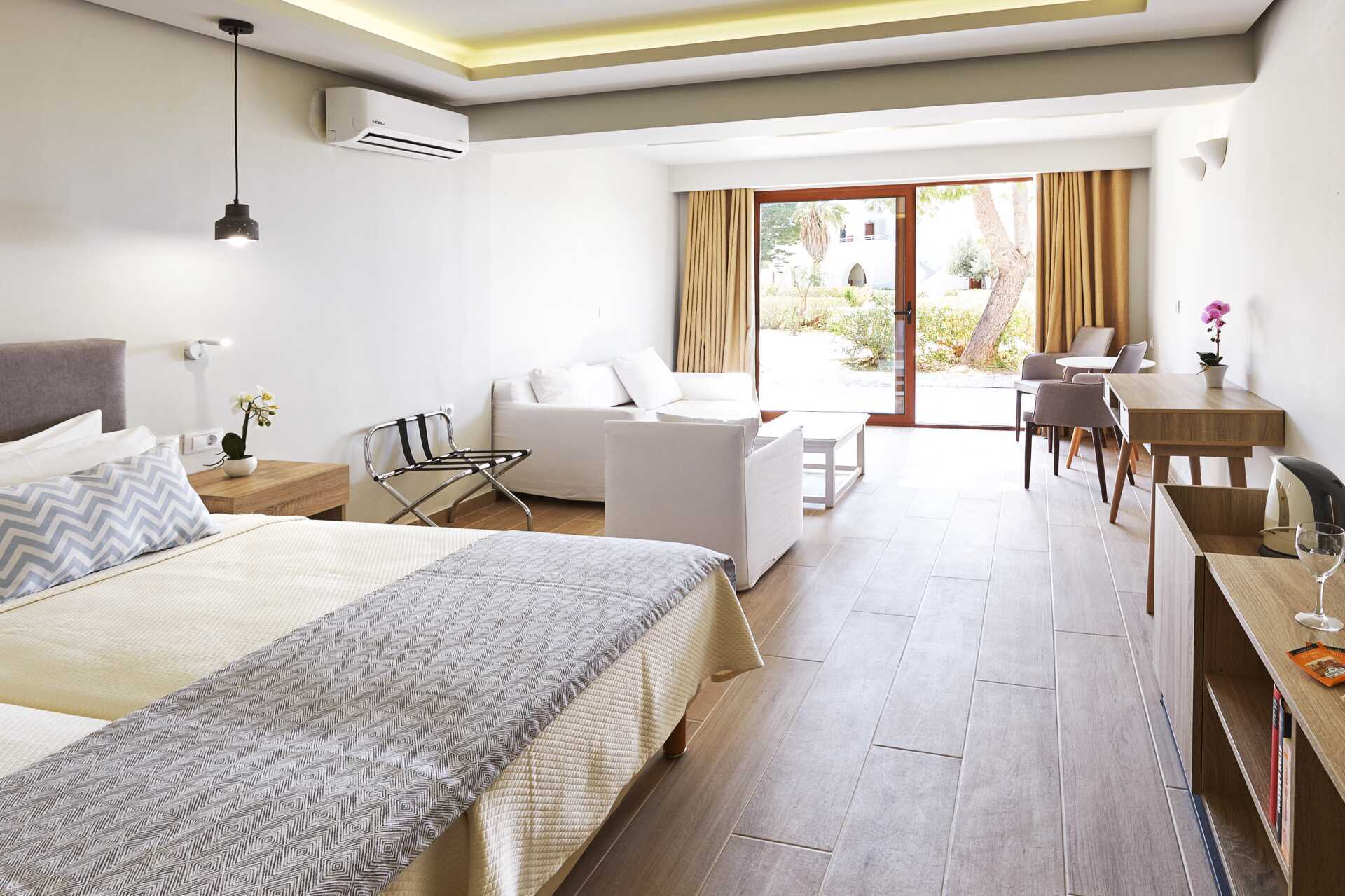 Familjerum på hotell Almyra Hotel & Village i Ierapetra på Kreta, Grekland.