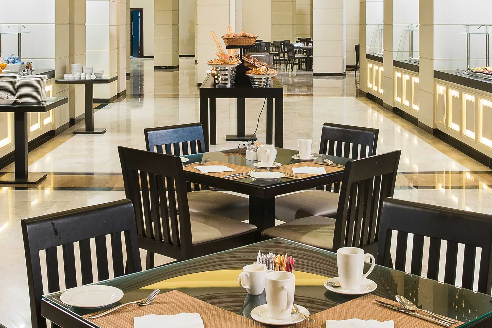 Bufférestaurang på Fanar Hotel & Residences i Salalah, Oman.