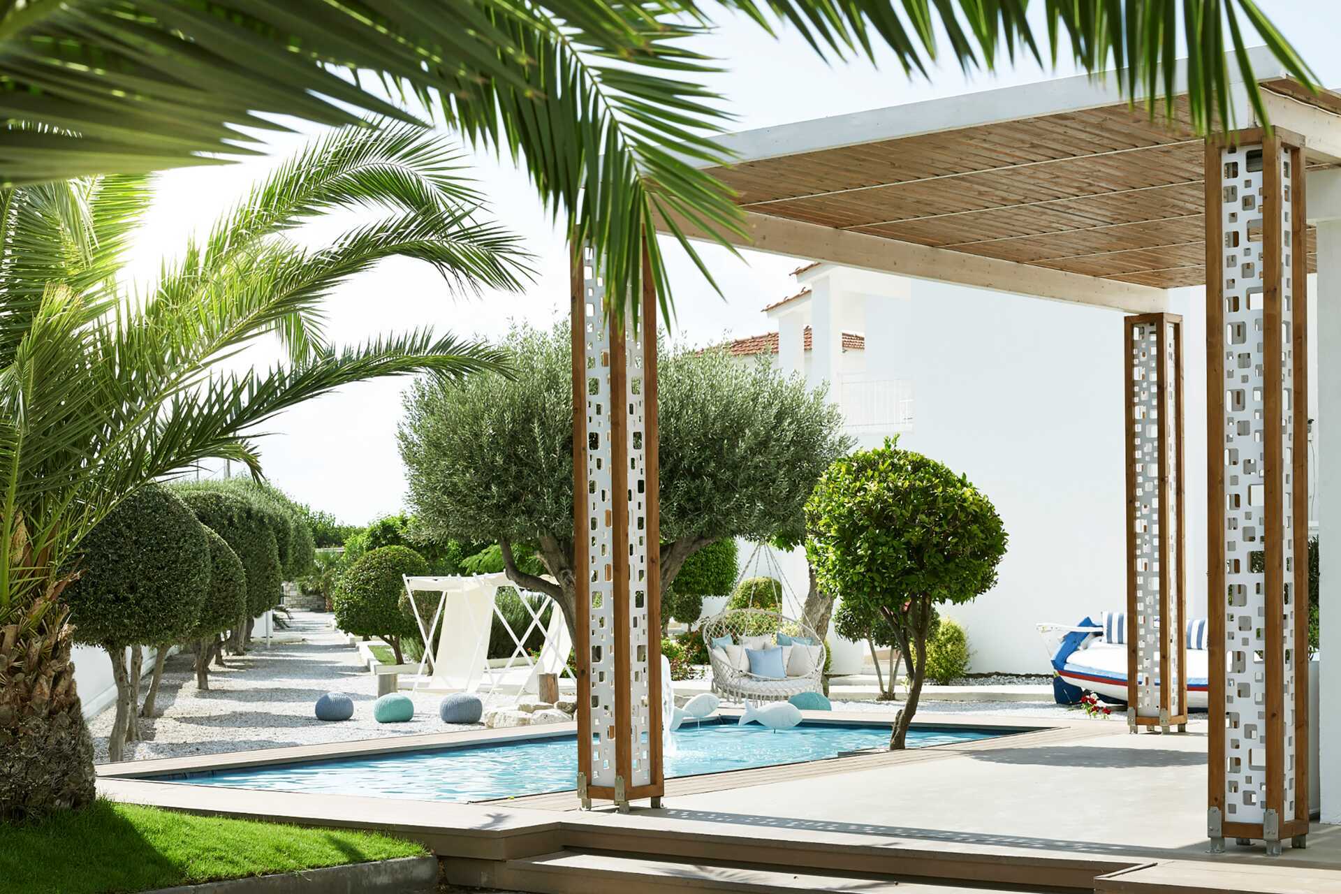 Poolområdet på Fito Aqua Bleu Resort i Pythagorion på Samos, Grekland.