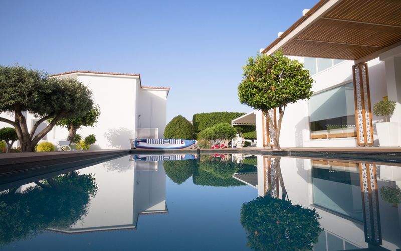 Poolområdet på Fito Aqua Bleu Resort i Pythagorion på Samos, Grekland.