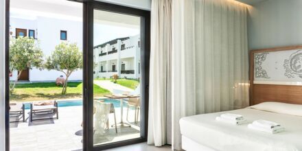 Tvårumslägenhet med privat pool på hotell Geraniotis Beach i Platanias på  Kreta, Grekland.