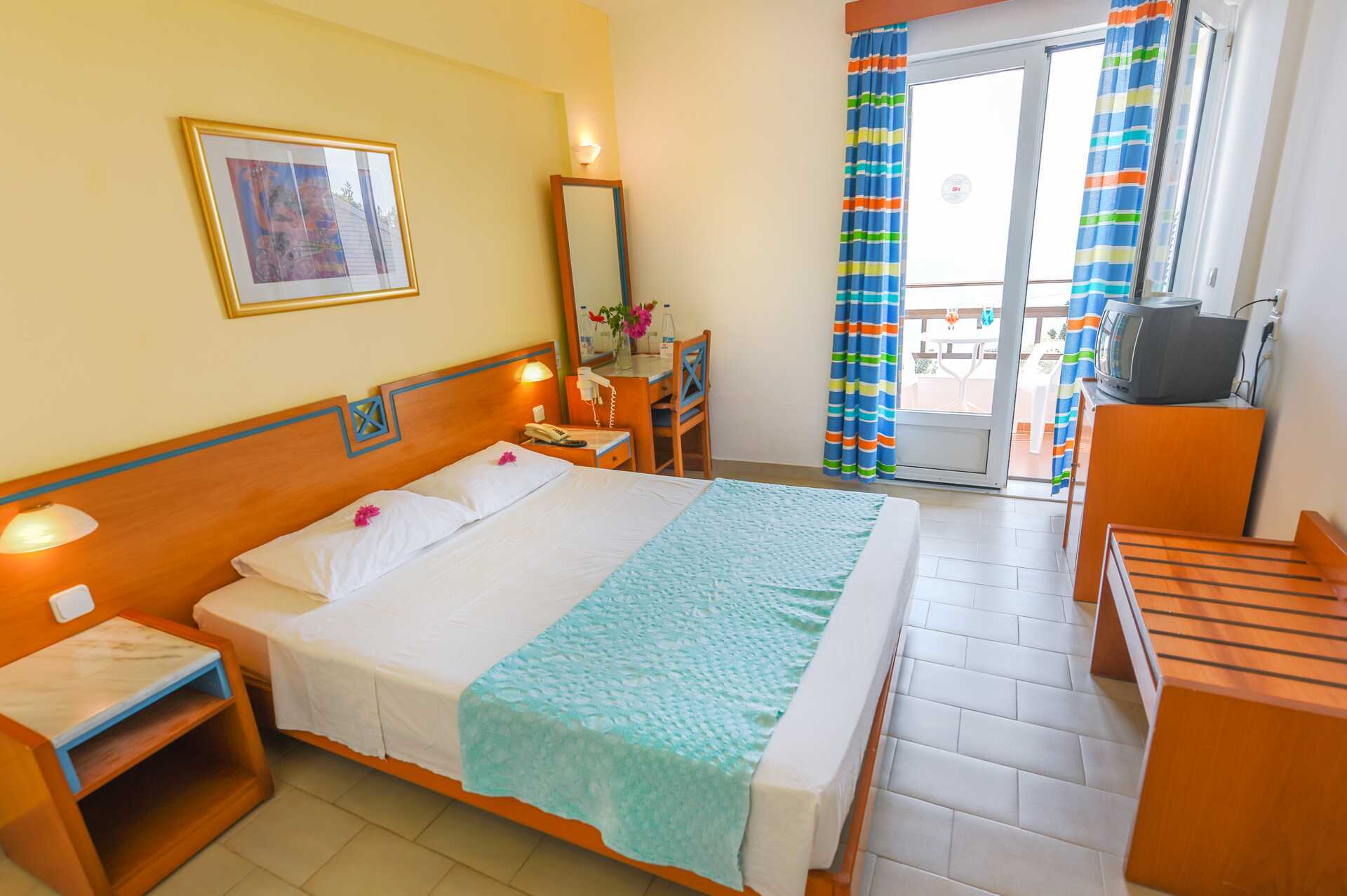 Dubbelrum på hotell Glicorisa Beach i Pythagorion, Samos.