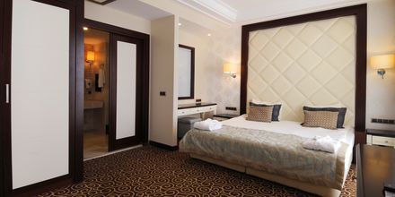 Superiorrum på hotell Goldcity Holiday Resort i Alanya, Turkiet.