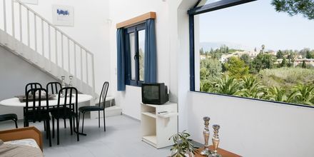Trerumslägenhet på hotell Govino Bay i Gouvia på Korfu, Grekland.