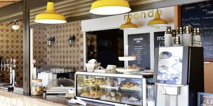 På Mondo Café serveras baristakaffe och nypressade juicer.