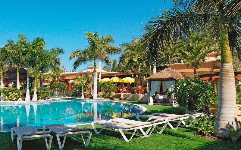 Poolområde på Green Garden Resort i Playa de las Americas på Teneriffa.