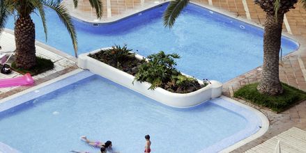 Poolområdet på hotell HG Tenerife Sur i Los Cristianos, Teneriffa.