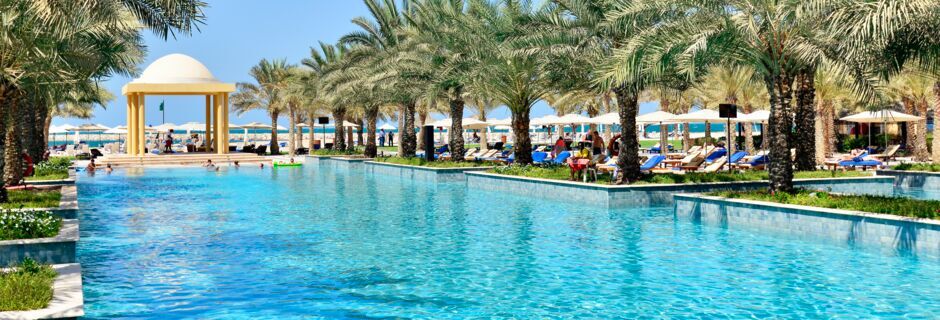Poolområde på hotell Hilton Ras Al Khaimah Resort & Spa.