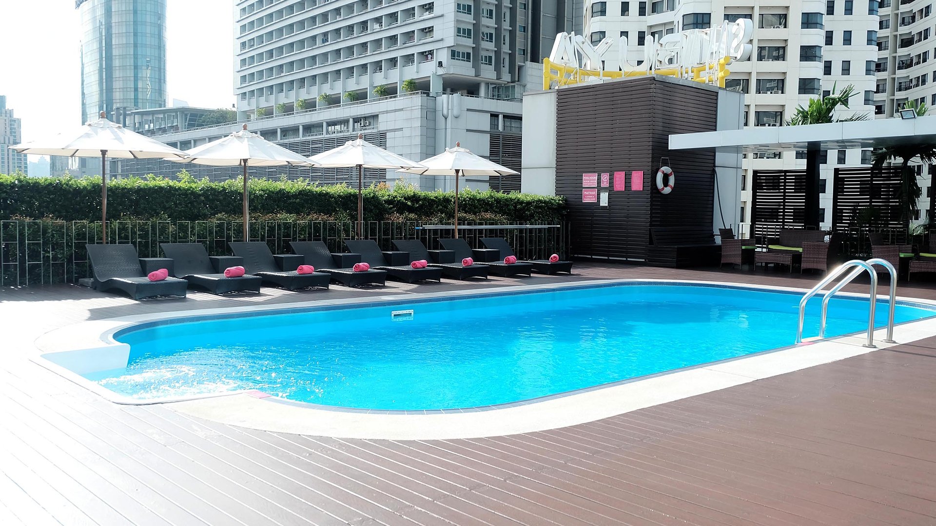 Pool