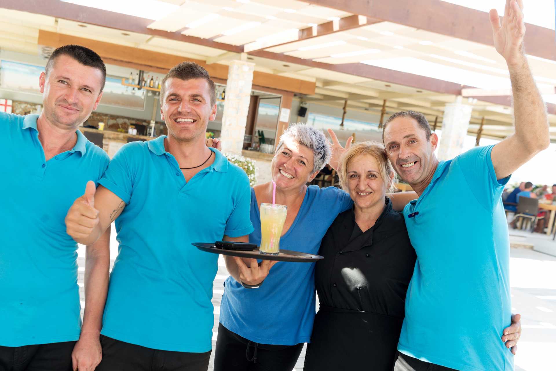 Personal på hotell Ideal Beach på Kreta, Grekland.