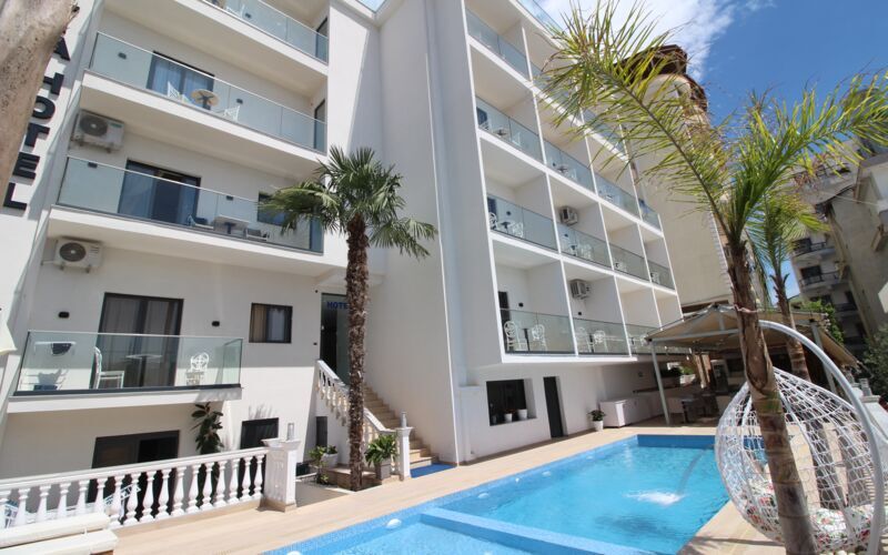 Bilder från hotellet Julia - nummer 1 av 3