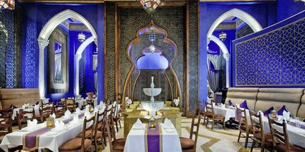Restaurang Al Nafoorah på hotell Jumeirah Zabeel Saray på Dubai Palm Jumeirah, Förenade Arabemiraten.