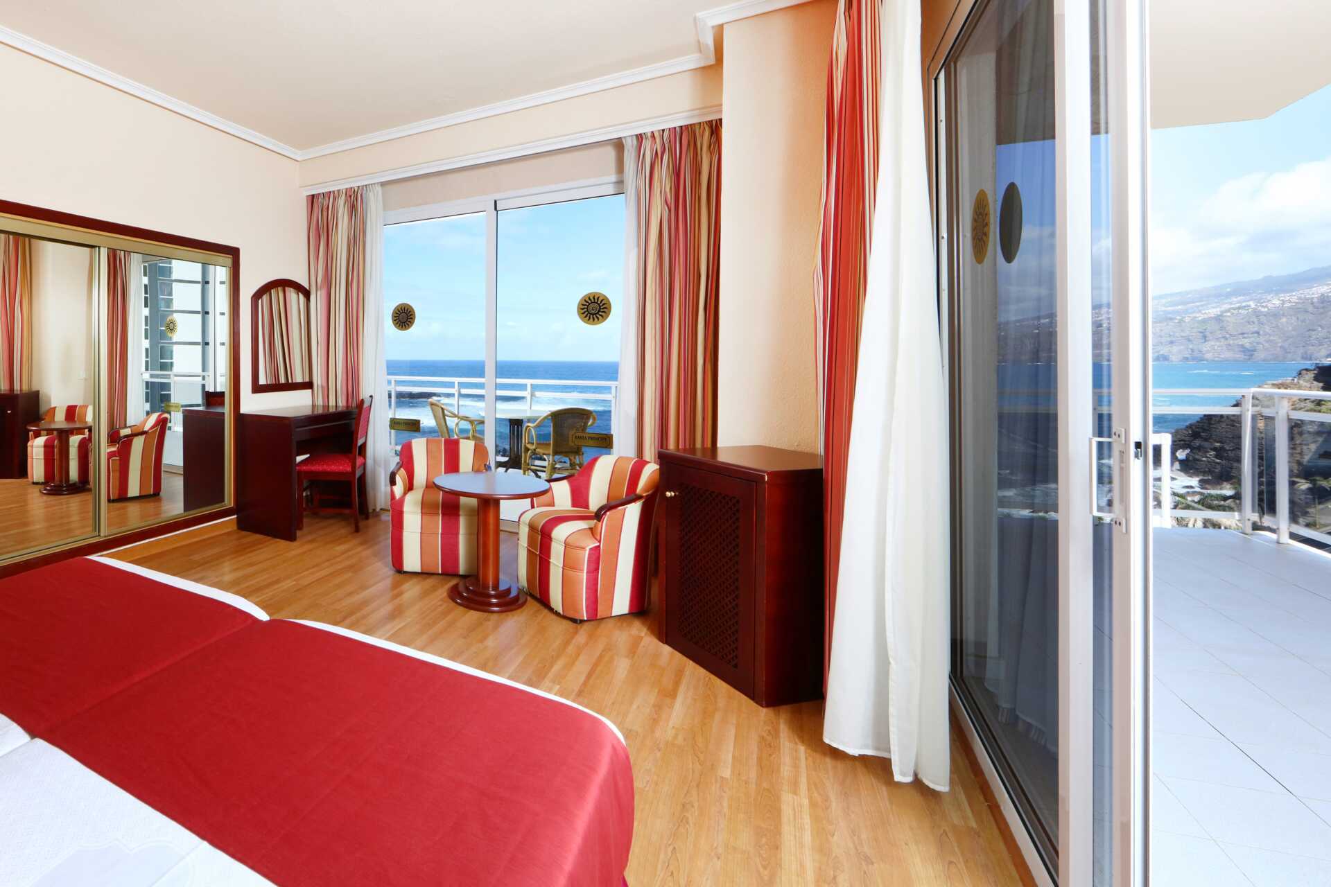 Juniorsvit på Bahia Principe Sunlight San Felipe i Puerto de la Cruz, Teneriffa.
