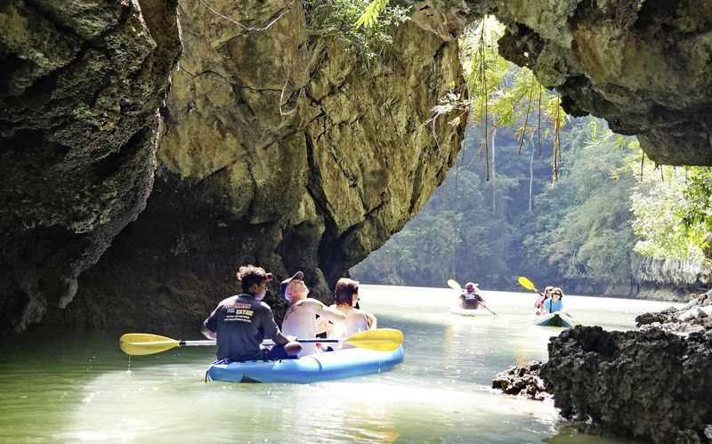 Kajakäventyr i Phang Nga Bay nationalpark
