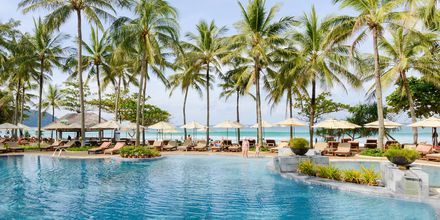 Apollos hotell Katathani Phuket Beach Resort & Spa i Kata Noi Beach.
