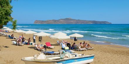 Sköna dagar på stranden i Kato stalos på Kreta, Grekland.