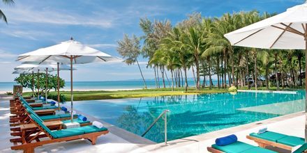 Med Apollo kan du bo på Dusit Thani Krabi Beach Resort.