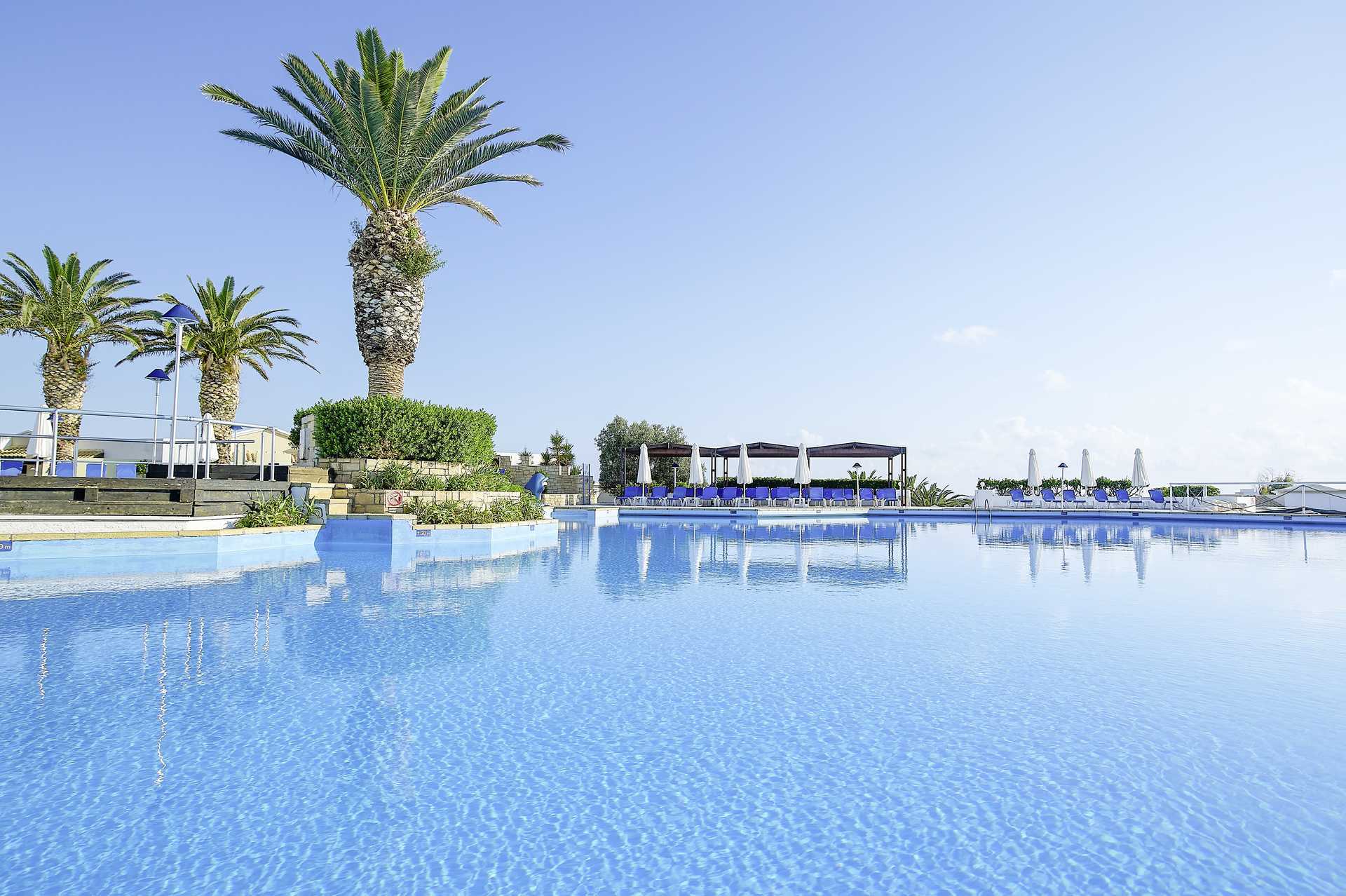 Poolområde på Aldemar Knossos Royal i Hersonissos, Kreta.
