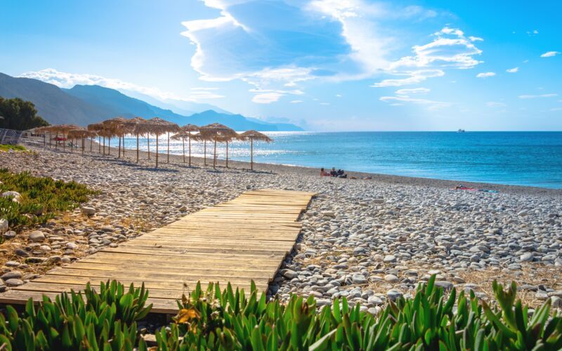 Vacker strand i orten Paleochora på Kreta, Grekland.