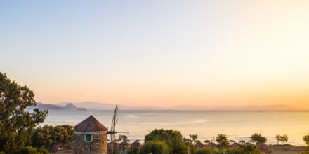 Vacker solnedgång i Lambi på Kos, Grekland.