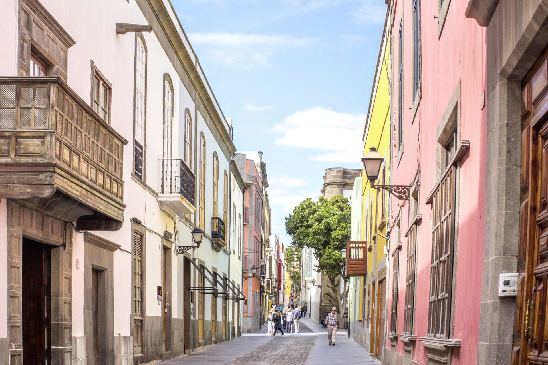 Strosa längs mysiga gator i Las Palmas.