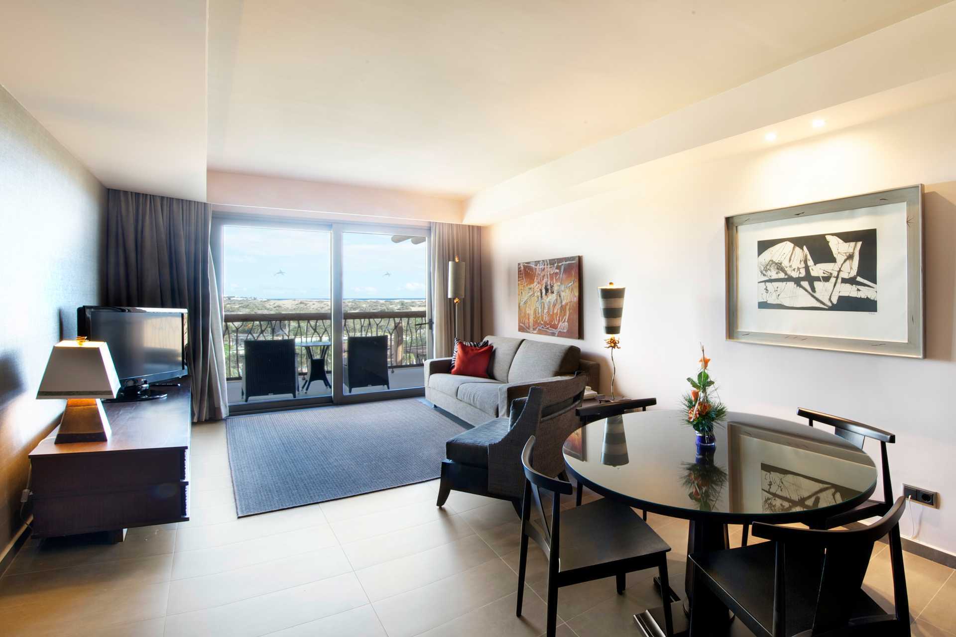 Svit på Lopesan Baobab Resort i Meloneras, Gran Canaria.