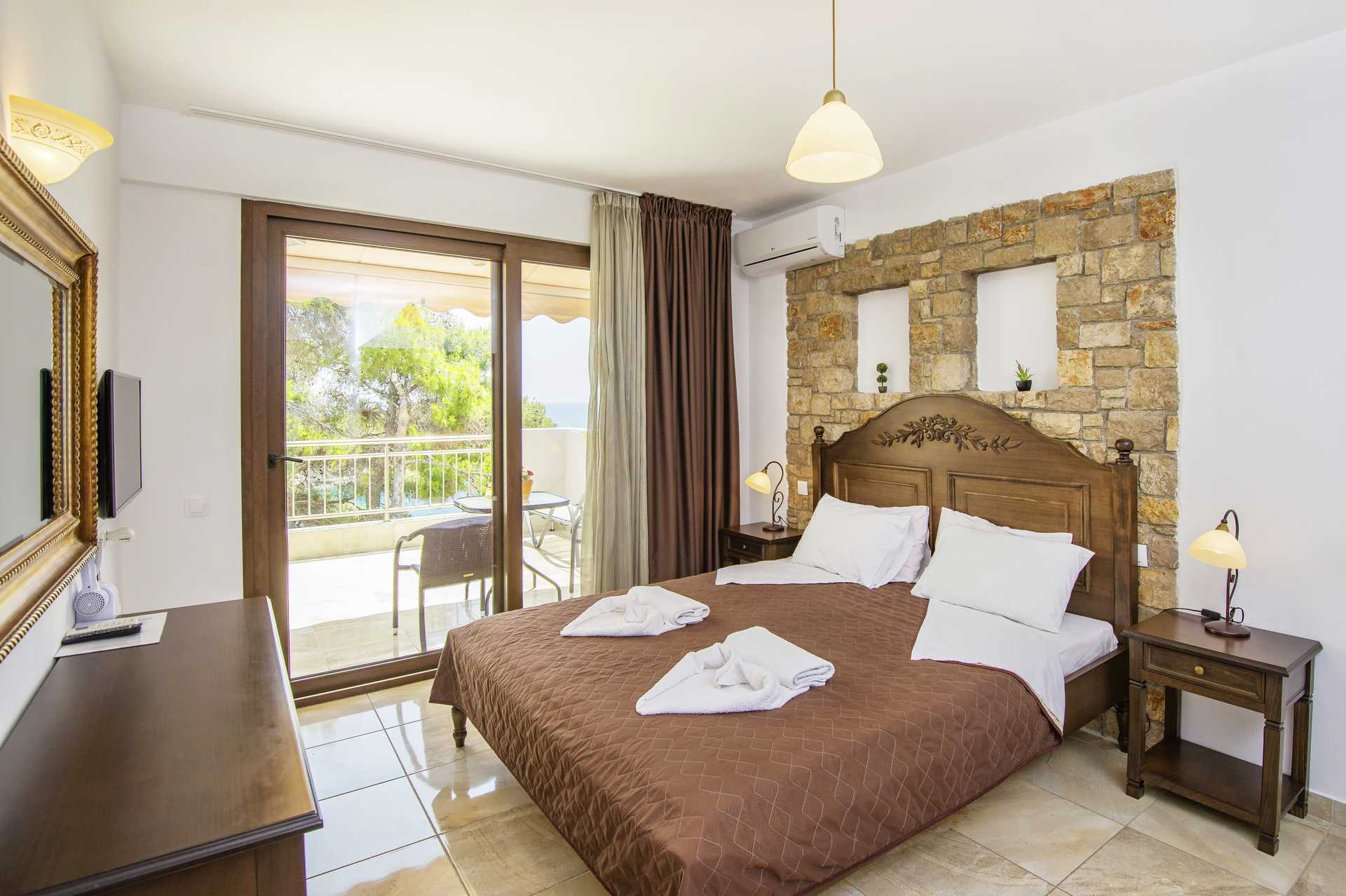 Enrumslägenhet på hotell Marilena på Alonissos, Grekland.