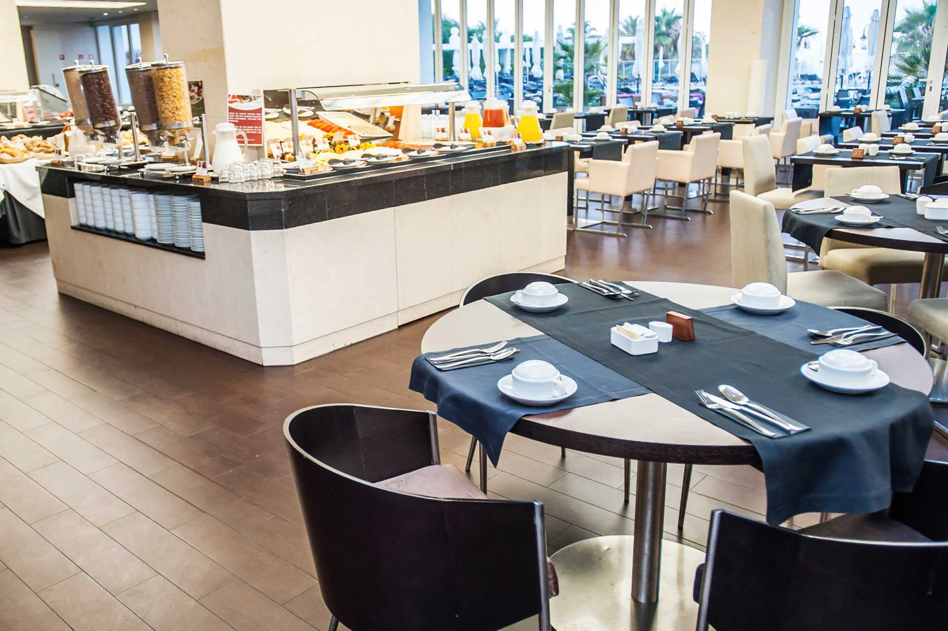 Restaurang Mare Nostrum på hotell Melia Madeira Mare, Portugal.