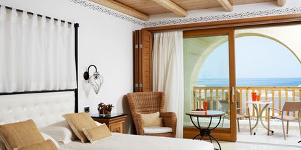 Dubbelrum på hotell Mitsis Blue Domes Resort & Spa i Kardamena på Kos, Grekland.