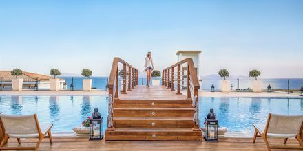Poolområdet på hotell Mitsis Blue Domes Resort & Spa i Kardamena på Kos, Grekland.
