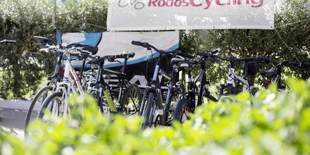 Hyr cykel på hotell Mythos Beach Resort i Afandou, Rhodos.