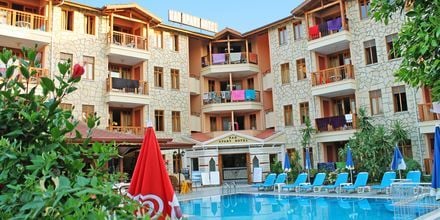 Poolområdet på hotell Nar Apart i Side, Turkiet.