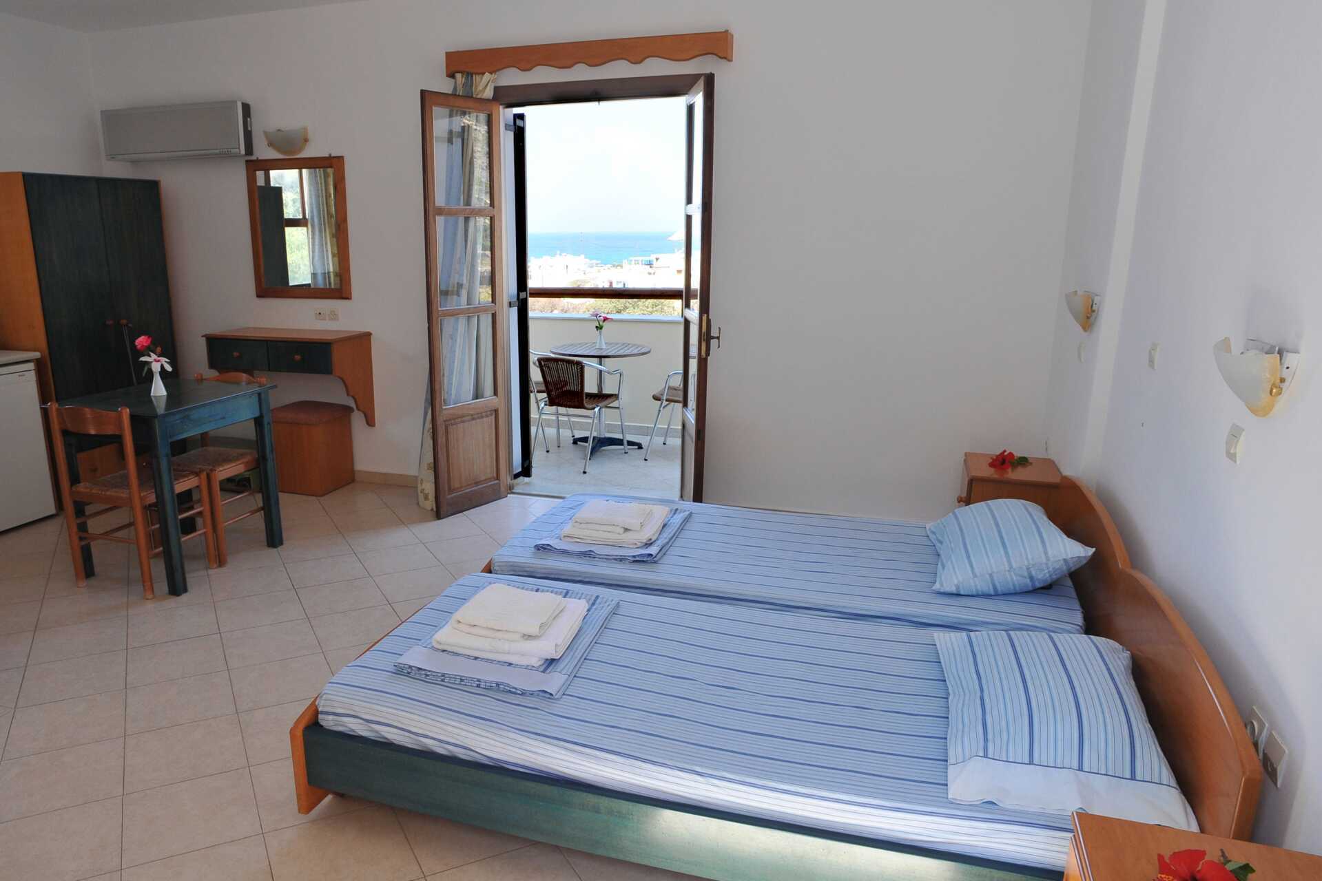 Enrumslägenhet på Hotell Neraida på Karpathos, Grekland.