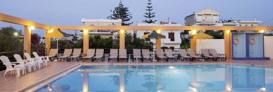 Poolen på hotell Nontas på Kreta, Grekland