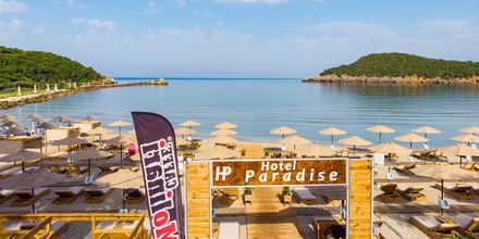 Stranden vid  hotell Paradise Ammoudia i Grekland.