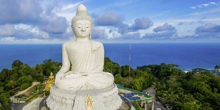 Big Buddha är ett välkänt landmärke i Phuket och bjuder på en härlig utsikt.