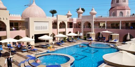 Pool vid Alf Leila Wa Leila Waterpark i Hurghada.