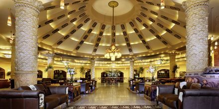 Lobby på hotell Jungle Aqua Park i Hurghada, Egypten.