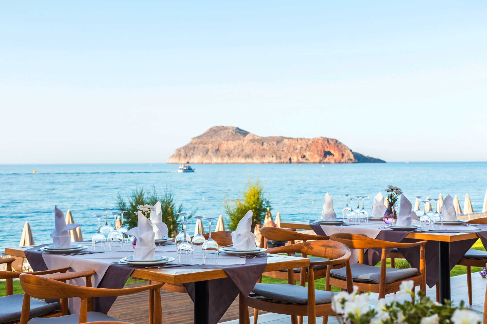 Middag vid havet på hotell Blue Dome i Platanias.