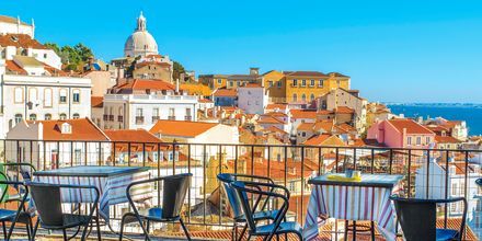 I Lissabon finns det många takbarer och terrasser, varav fler bjuder på en fantastisk utsikt.