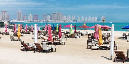 Allmän strand i centrala Doha, Qatar.