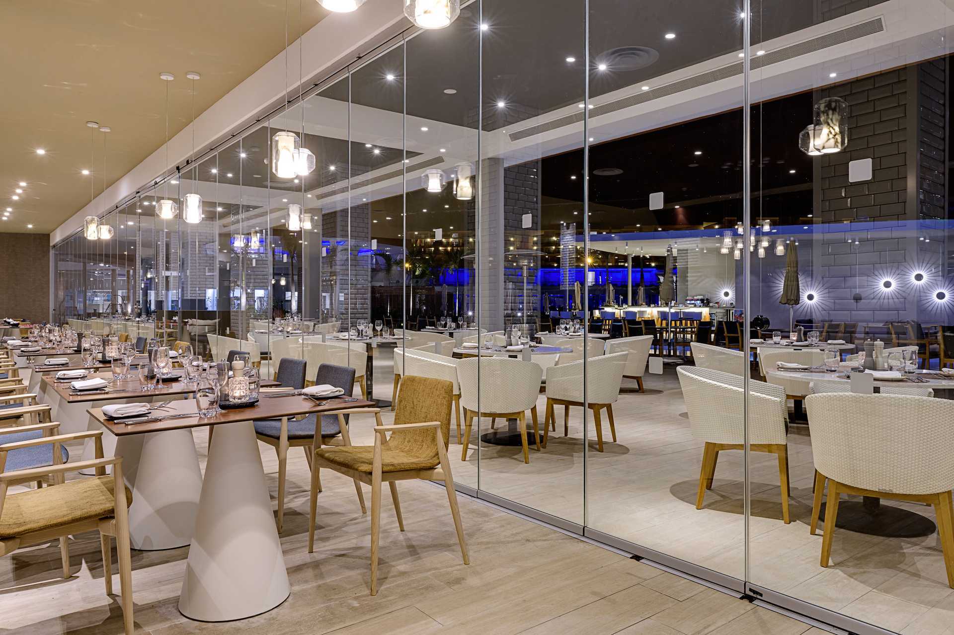 Bufférestaurangen The Larder på Radisson Blu Resort & Spa i Puerto de Mogán på Gran Canaria.