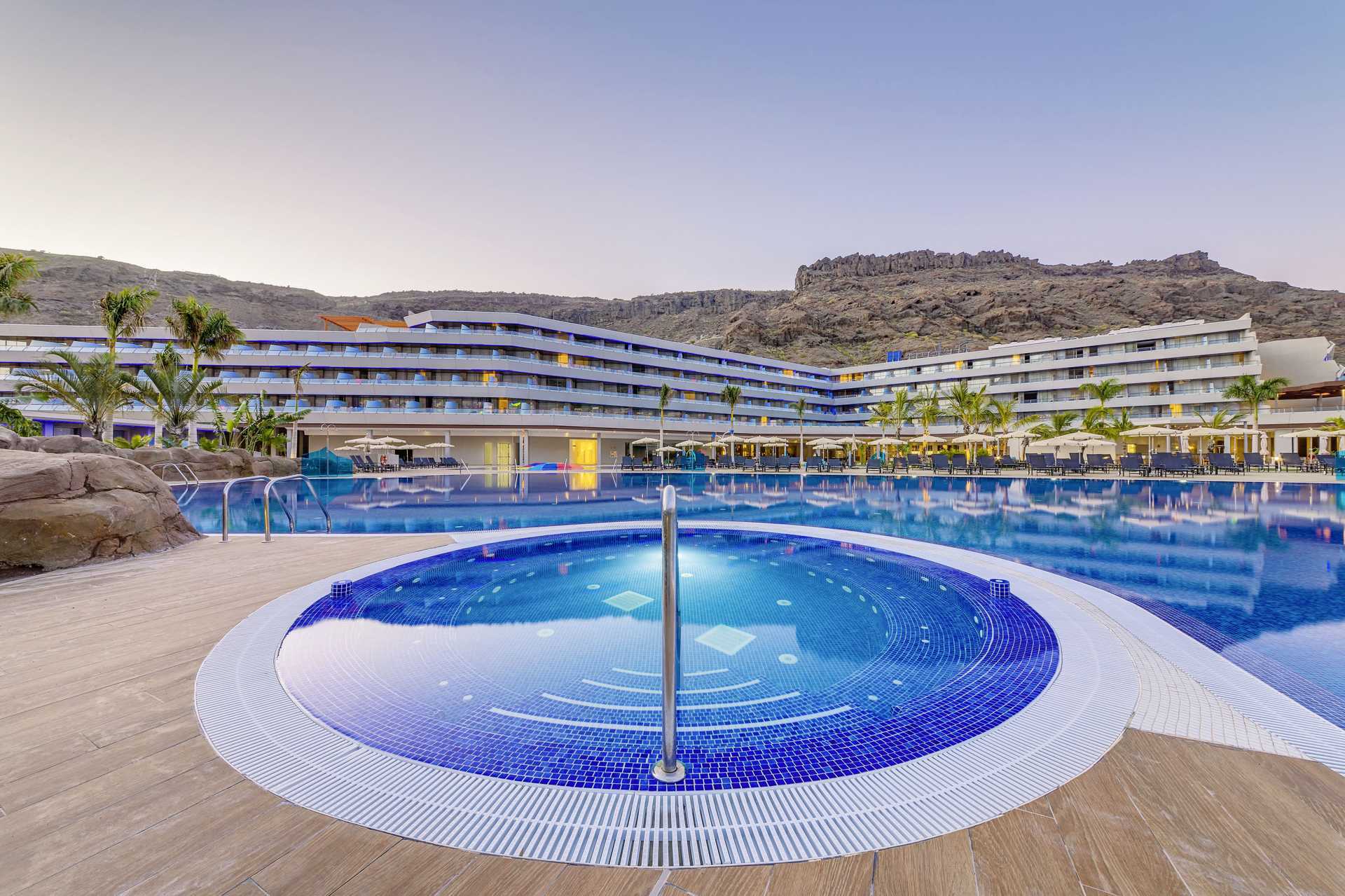 Radisson Blu Resort & Spa i Puerto de Mogán på Gran Canaria.
