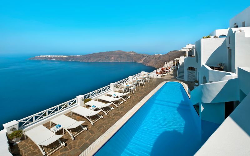 Pool på hotell Regina Mare på Santorini, Grekland.