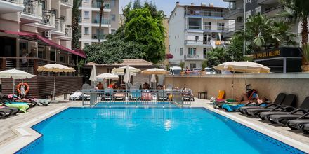 Poolområdet på hotell Riviera i Alanya, Turkiet.