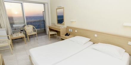 Dubbel-/enkelrum på hotell Riviera i Rhodos stad, Grekland.