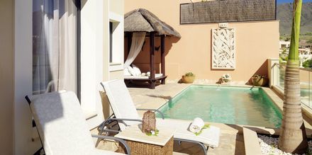 Fyrarumslägenhet på hotell Royal Garden Villas i Playa de la Americas på Teneriffa, Spanien.