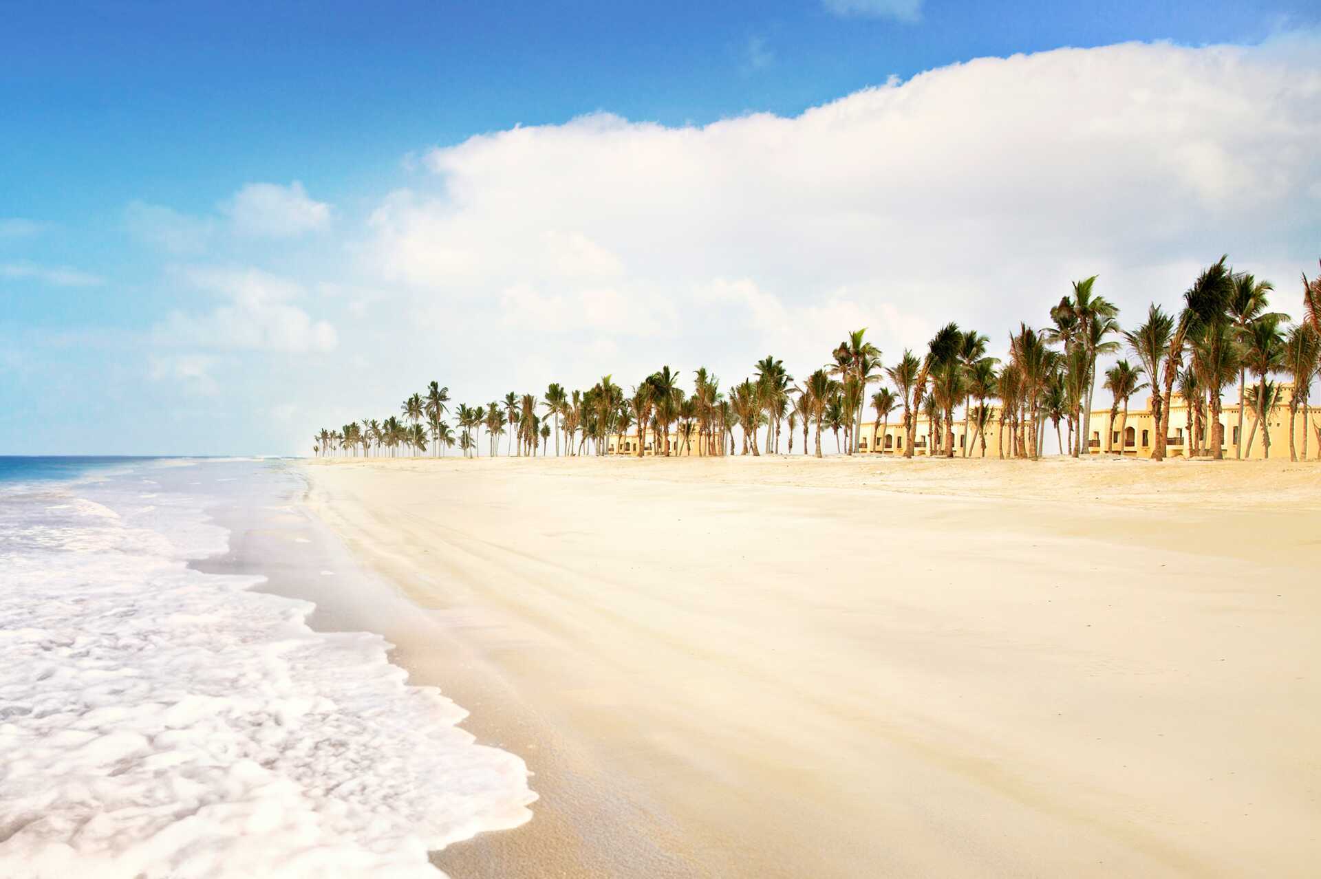 Stranden vid Salalah Rotana Resort i Salalah, Oman.