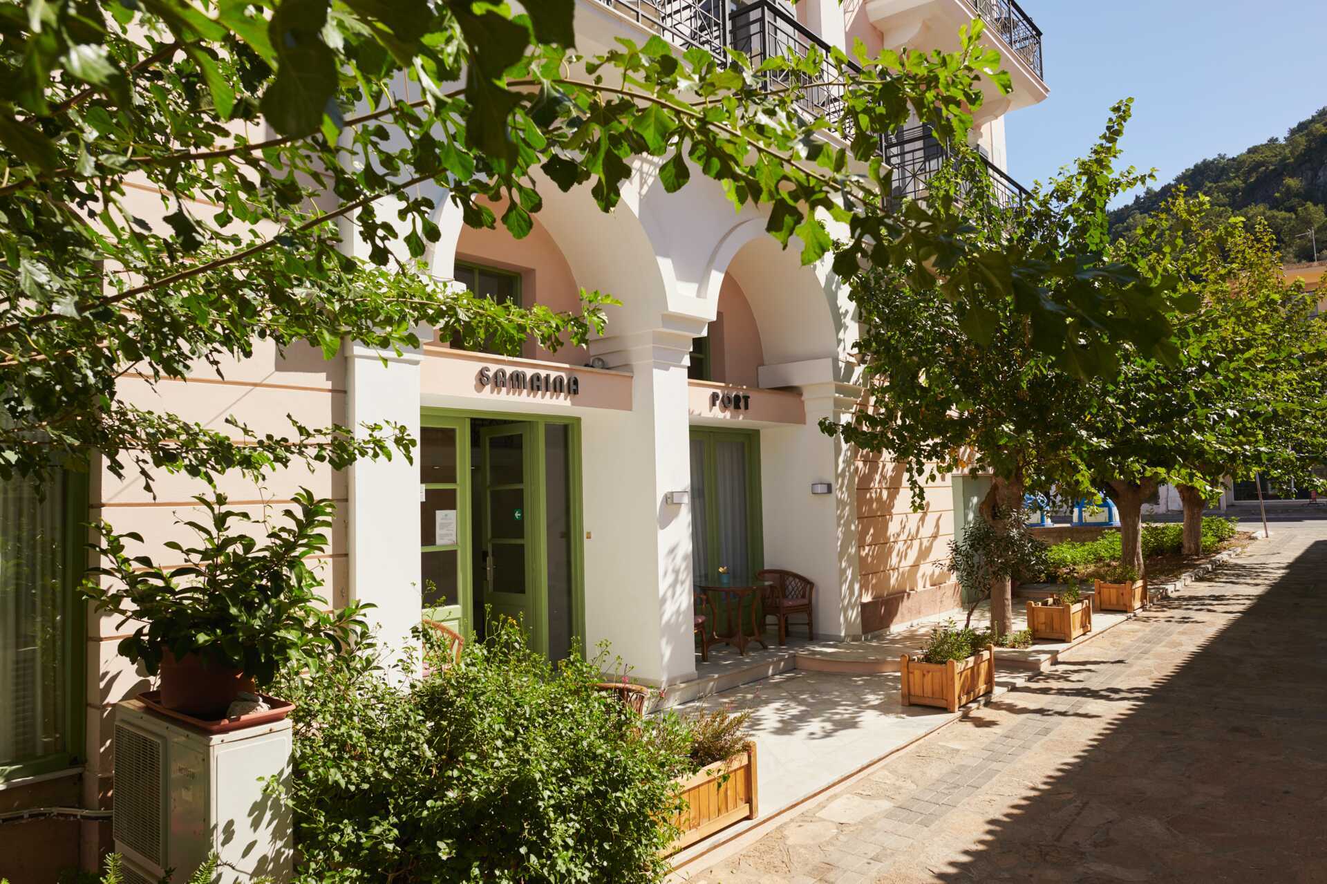 Hotell Samaina Port i Karlovassi på Samos, Grekland.